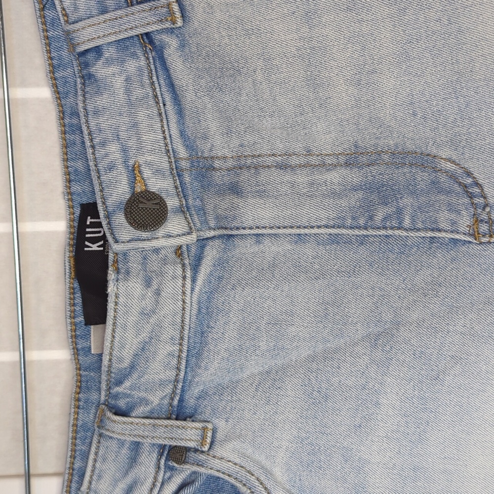 KUT From The Kloth Jane High Rise Women's Distressed Light Blue Denim Shorts - Picture 2 of 10